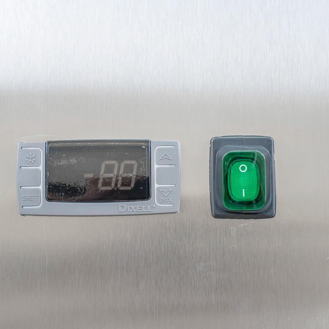 Commercial Countertop Refrigerated Topping Rail – 4 Division/GN 1/3 – 1200×395 mm – Glass Canopy