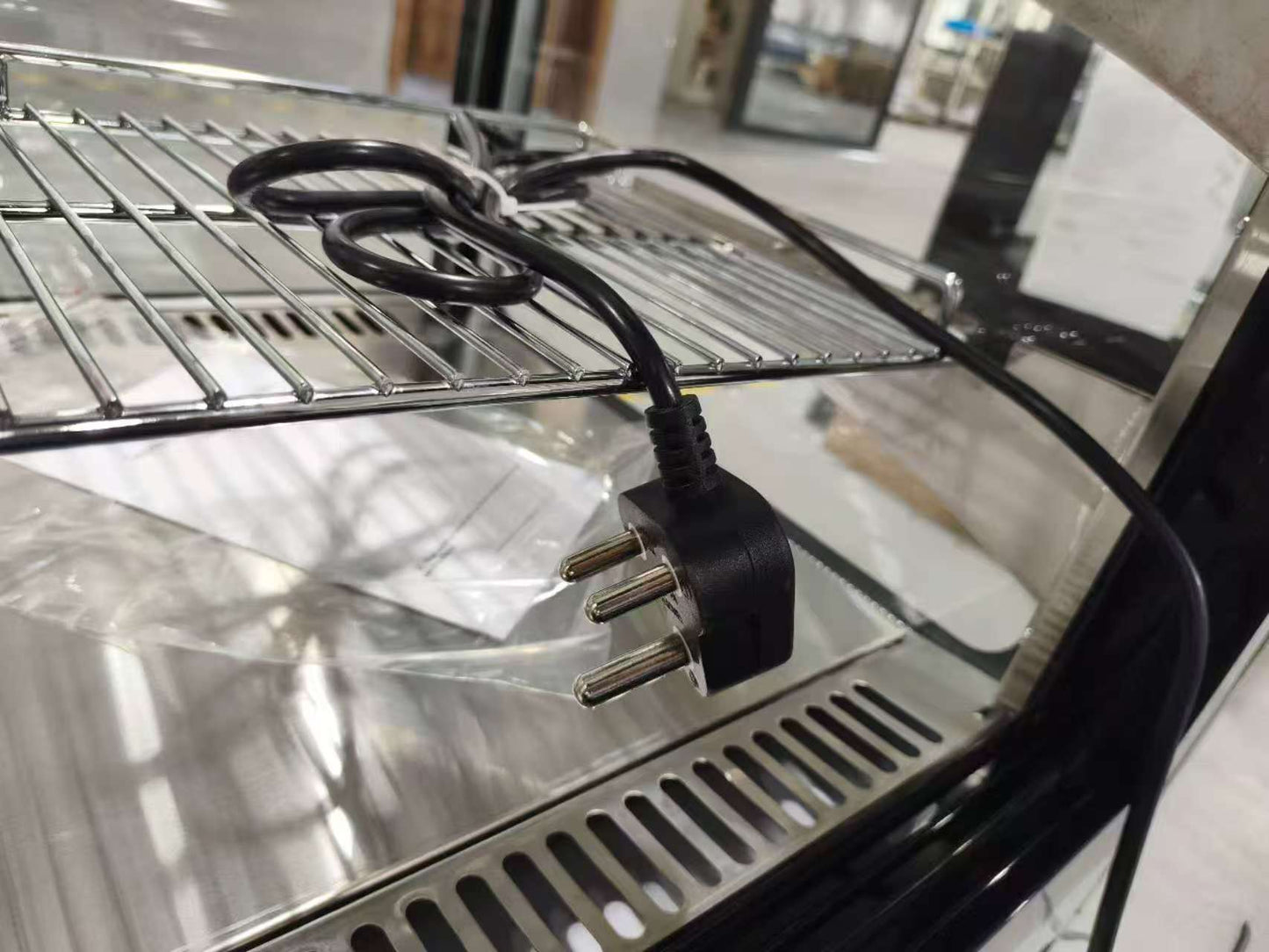 Countertop PASTRY/CAKE Display Fridge 160L – Flat glass - 2 shelves - 2 sliding Doors - Stainless Steel